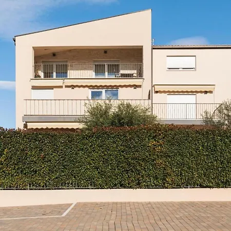 La Prima Olivia Apartmán *