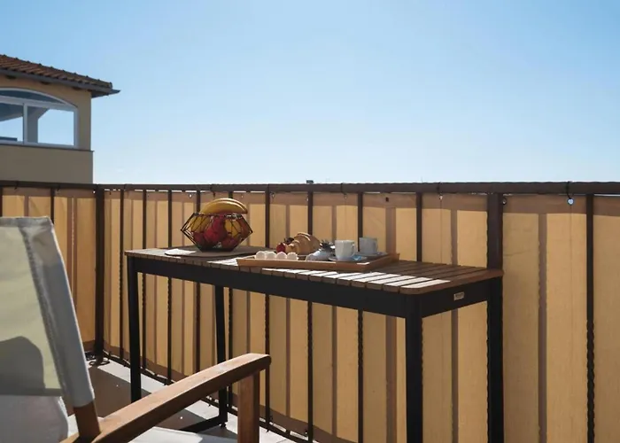 La Prima Olivia Ζαντάρ